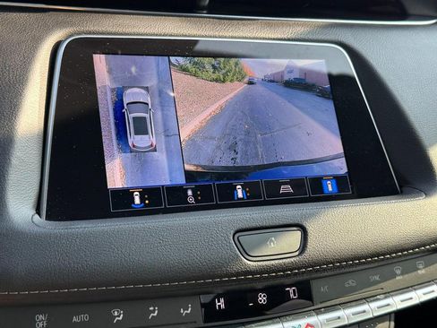 Used 2022 Cadillac XT4 Premium Luxury w/ Enhanced Visibility Package image 23