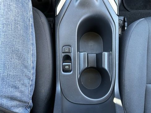 Used 2023 Toyota Corolla LE image 31