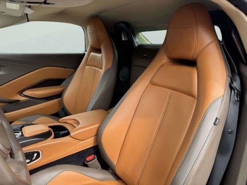 Used 2022 Aston Martin V8 Vantage Roadster RWD image 22