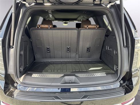 New 2026 Chevrolet Tahoe High Country AWD/4WD image 40
