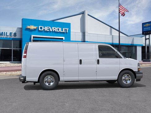 New 2025 Chevrolet Express 2500 w/ Driver Convenience Package image 30