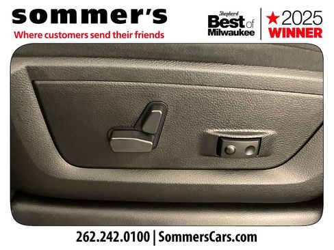 Used 2024 RAM 2500 Big Horn w/ Night Edition AWD/4WD image 10