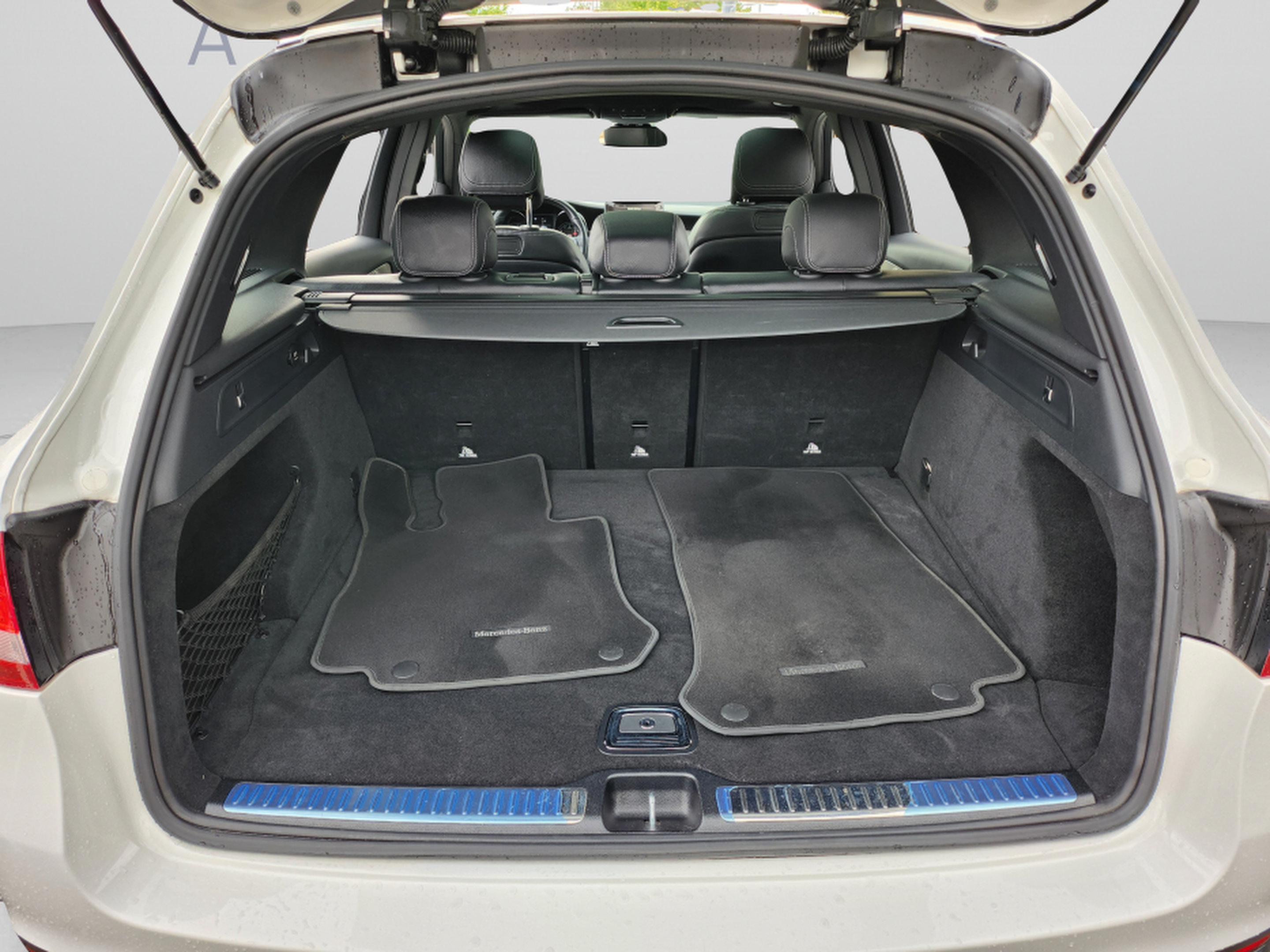 Used 2019 Mercedes-Benz GLC 300 image 24