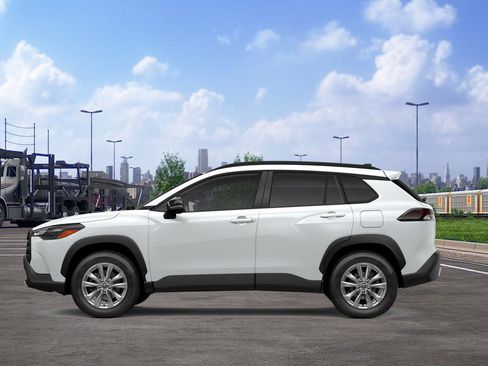 New 2026 Toyota Corolla Cross LE image 4