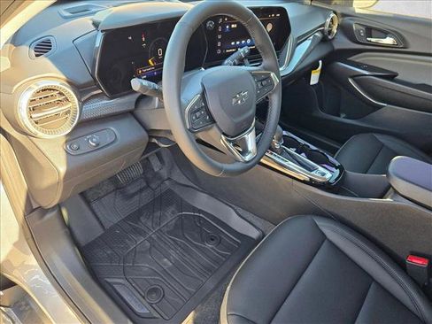 New 2026 Chevrolet Trax ACTIV w/ Sunroof Package image 3