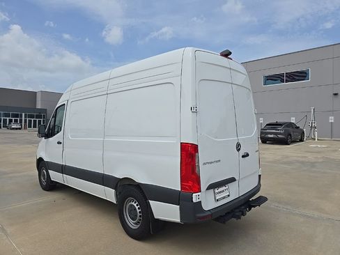 Used 2024 Mercedes-Benz Sprinter 2500 image 6