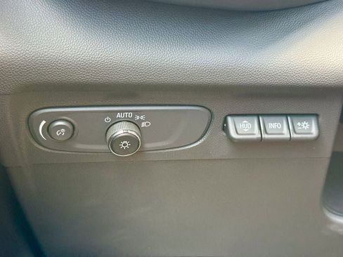 Used 2023 Buick Envision Avenir AWD/4WD image 26