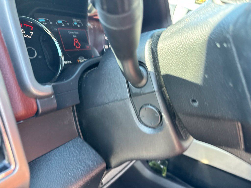 Used 2019 Ford F150 Platinum w/ Equipment Group 701A Luxury AWD/4WD image 26