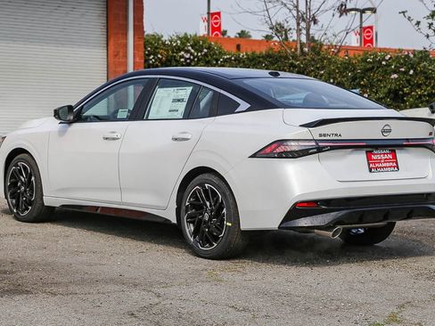 New 2026 Nissan Sentra SR w/ Floor Mat Package image 7