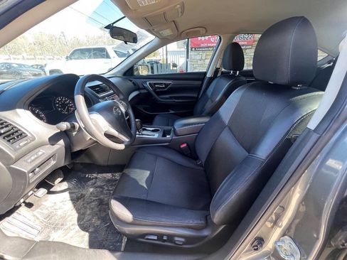 Used 2017 Nissan Altima 2.5 SR w/ Midnight Edition Package image 16