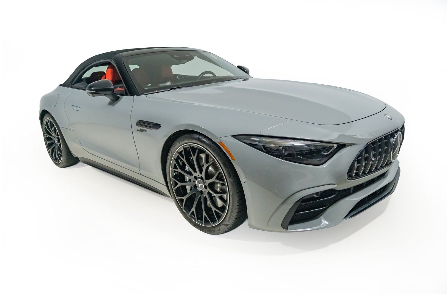 Used 2025 Mercedes-Benz SL 43 AMG w/ Driver Assistance Package image 11