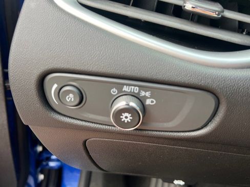 Used 2023 Chevrolet Malibu LT image 28