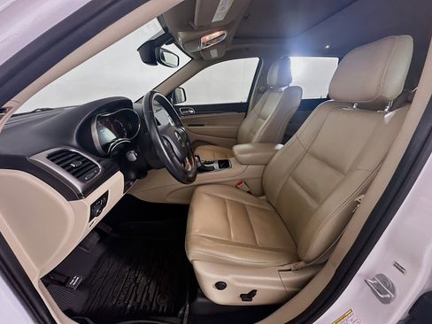 Used 2020 Jeep Grand Cherokee Limited w/ Premium Lighting Group image 13