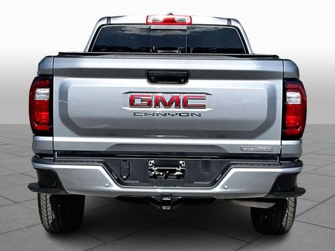 Used 2025 GMC Canyon Elevation w/ Convenience Package image 4