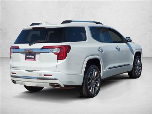 Used 2023 GMC Acadia Denali image 5