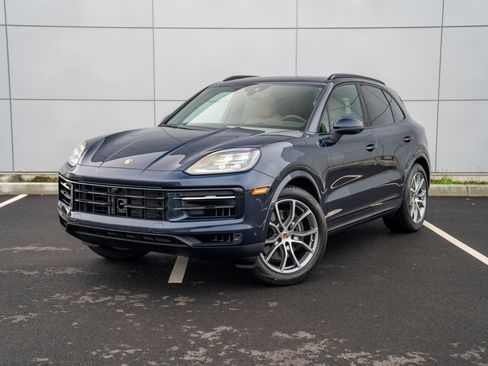 New 2026 Porsche Cayenne image 1