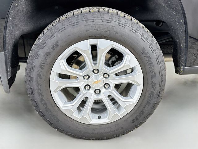 Used 2026 Chevrolet Silverado 1500 LTZ AWD/4WD image 32