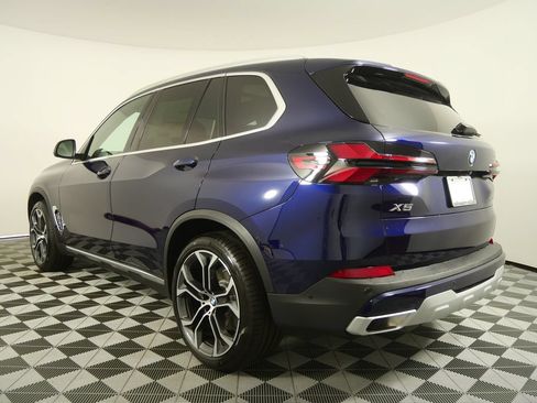 New 2026 BMW X5 sDrive40i w/ Climate Comfort Package RWD image 5