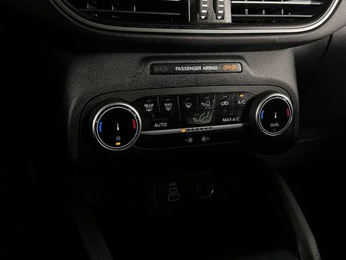 Used 2025 Ford Escape Active image 17