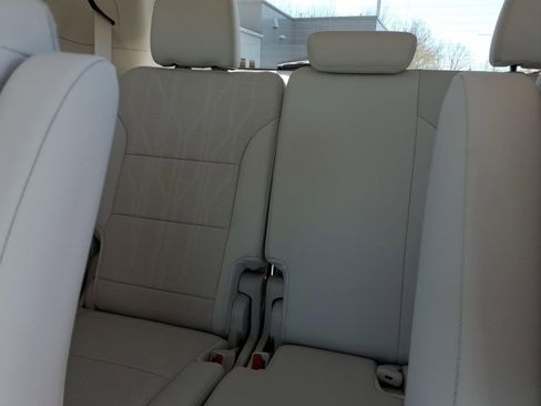 Used 2025 Buick Enclave Avenir w/ Super Cruise Package FWD image 7