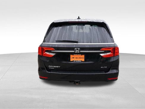 Used 2024 Honda Odyssey Elite image 6