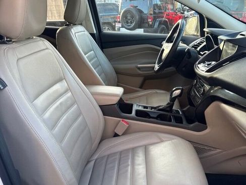 Used 2018 Ford Escape Titanium image 18