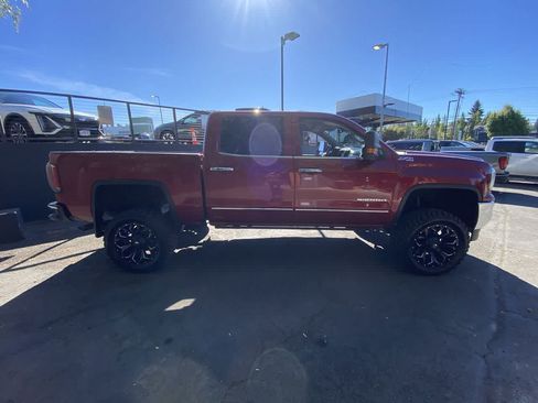 Used 2018 GMC Sierra 1500 SLT AWD/4WD image 7