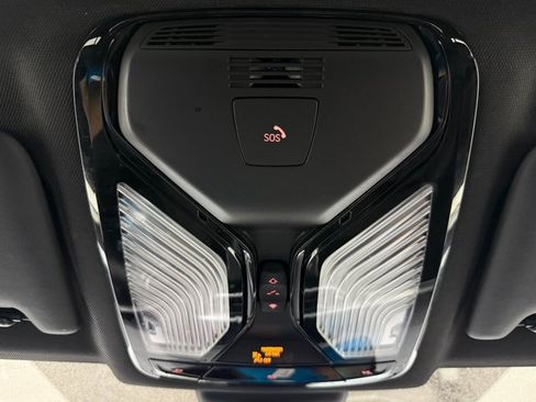 Used 2020 BMW 330i Sedan w/ Convenience Package image 23