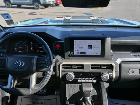 Used 2024 Toyota Tacoma TRD Sport image 39