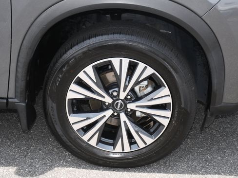 Used 2023 Nissan Rogue SV FWD image 21