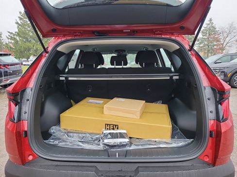 New 2026 Hyundai Tucson Blue SE image 8