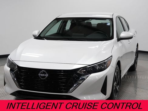 Used 2024 Nissan Sentra SV image 3