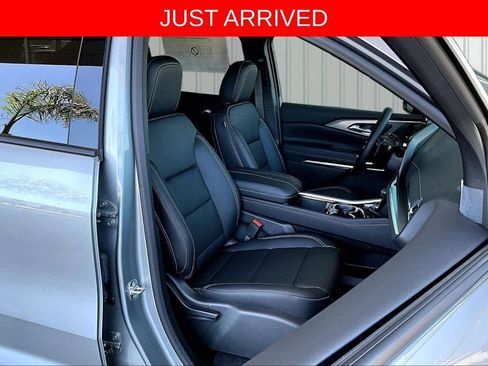 New 2026 Chevrolet Traverse LT w/ Driver Confidence Package FWD image 5