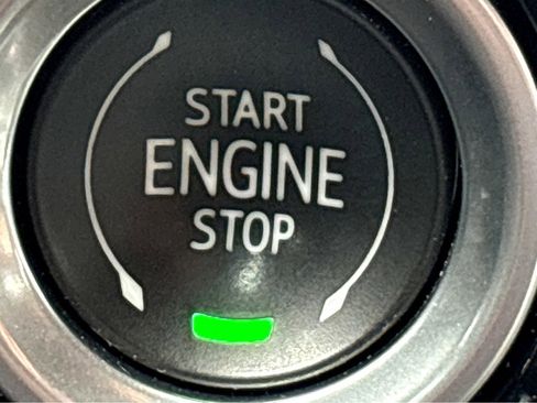 Used 2022 Chevrolet Silverado 1500 LT Trail Boss w/ Convenience Package II image 6