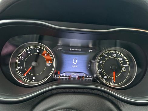 Used 2020 Jeep Cherokee Limited image 15