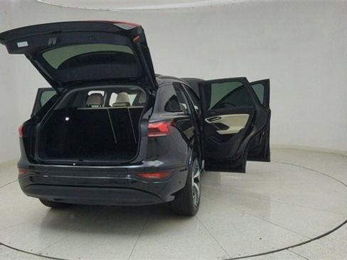 Used 2025 Audi Q6 e-tron Premium Plus w/ Premium Plus image 74