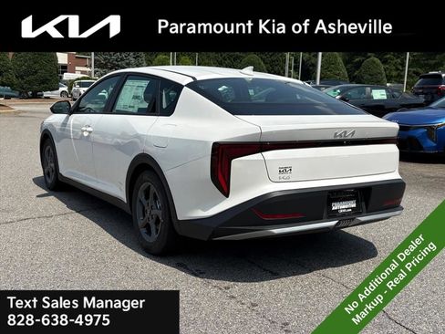 New 2026 Kia K4 FWD image 4