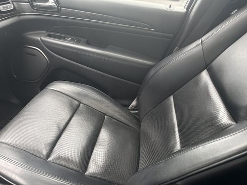 Used 2020 Jeep Grand Cherokee High Altitude AWD/4WD image 22