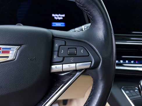 Used 2023 Cadillac Escalade Premium Luxury image 35