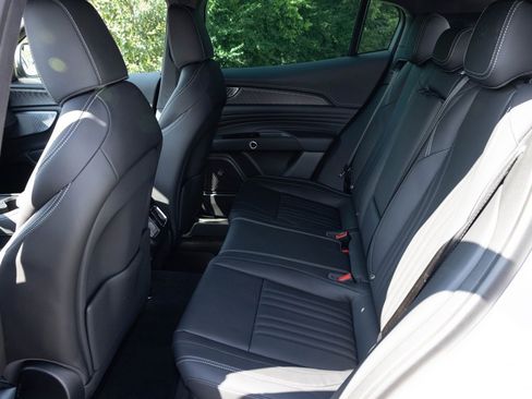 New 2025 Maserati Grecale GT image 34