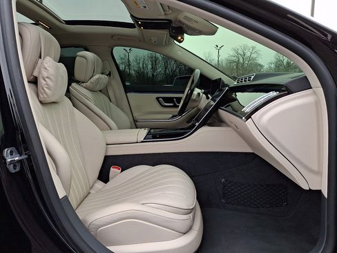 Used 2022 Mercedes-Benz S 500 4MATIC image 11