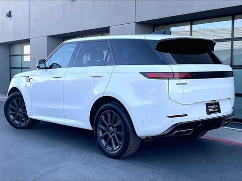 Used 2024 Land Rover Range Rover Sport Dynamic SE AWD/4WD image 3