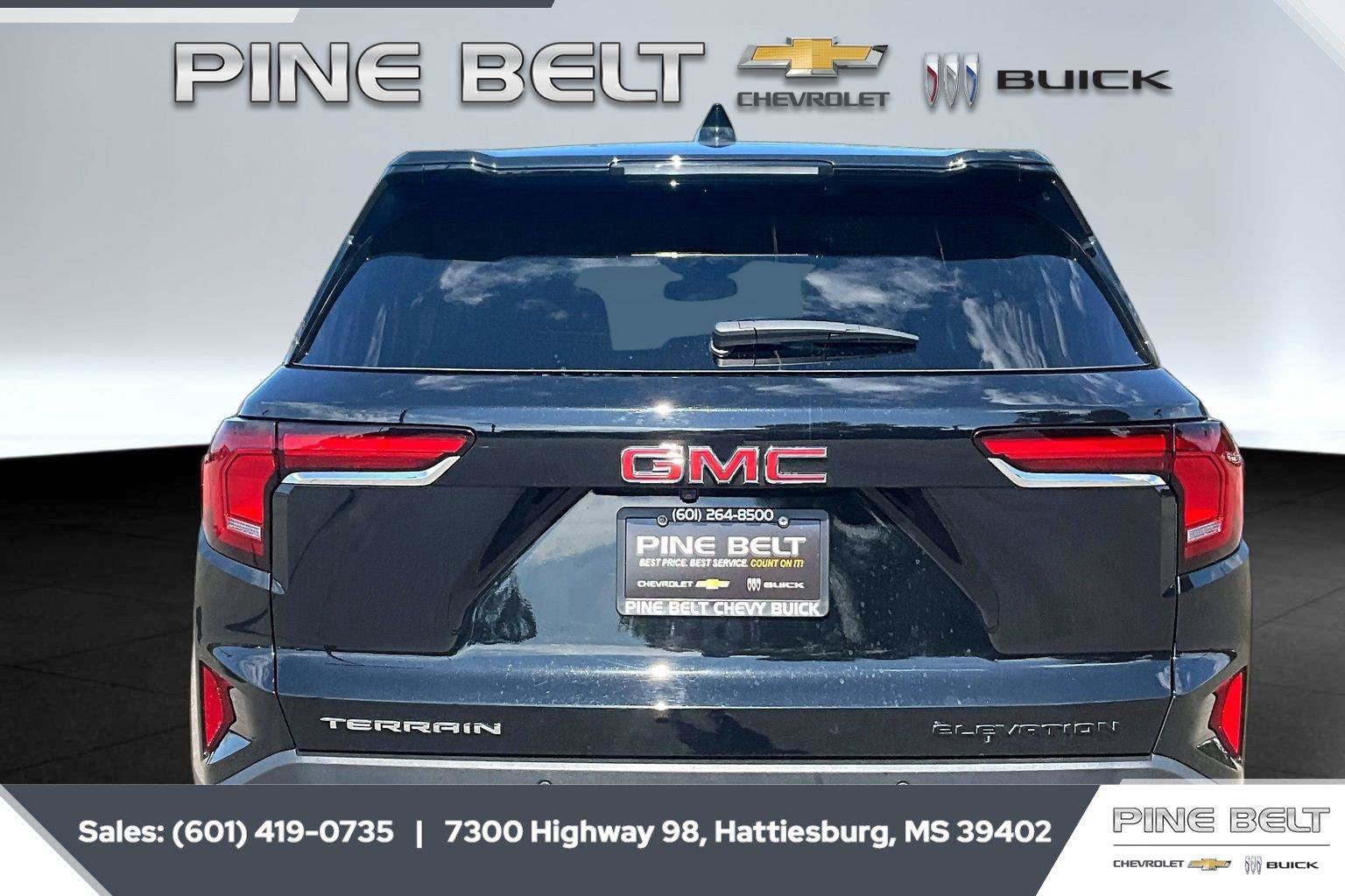 Used 2026 GMC Terrain Elevation FWD image 4