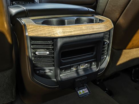 Used 2020 RAM 3500 Limited image 38