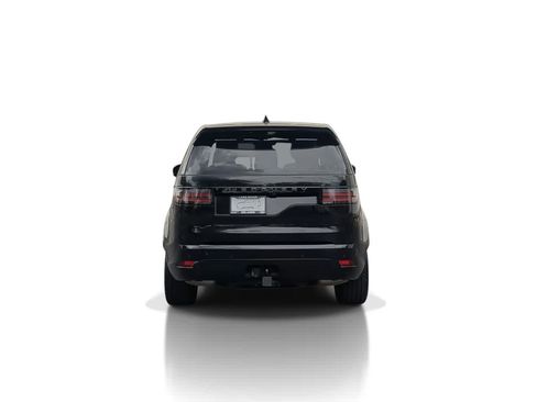 Used 2025 Land Rover Discovery Dynamic SE AWD/4WD image 7