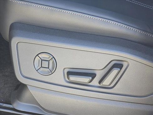 New 2025 Audi Q5 Premium image 15