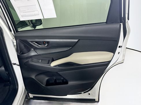 Used 2024 Subaru Ascent Premium w/ Convenience Package image 31