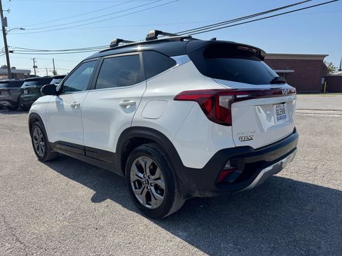 Used 2024 Kia Seltos S AWD/4WD image 4