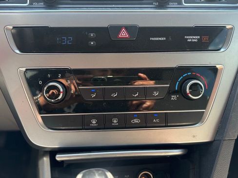 Used 2015 Hyundai Sonata SE w/ Option Group 09 image 21