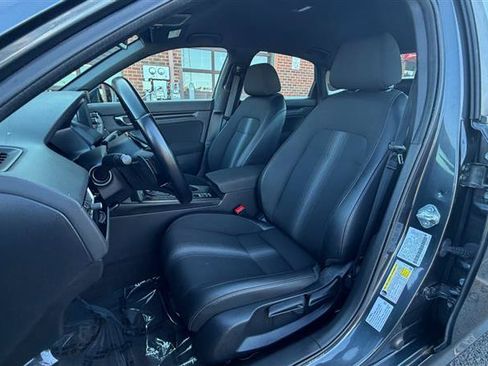 Used 2024 Honda Civic Sport image 25